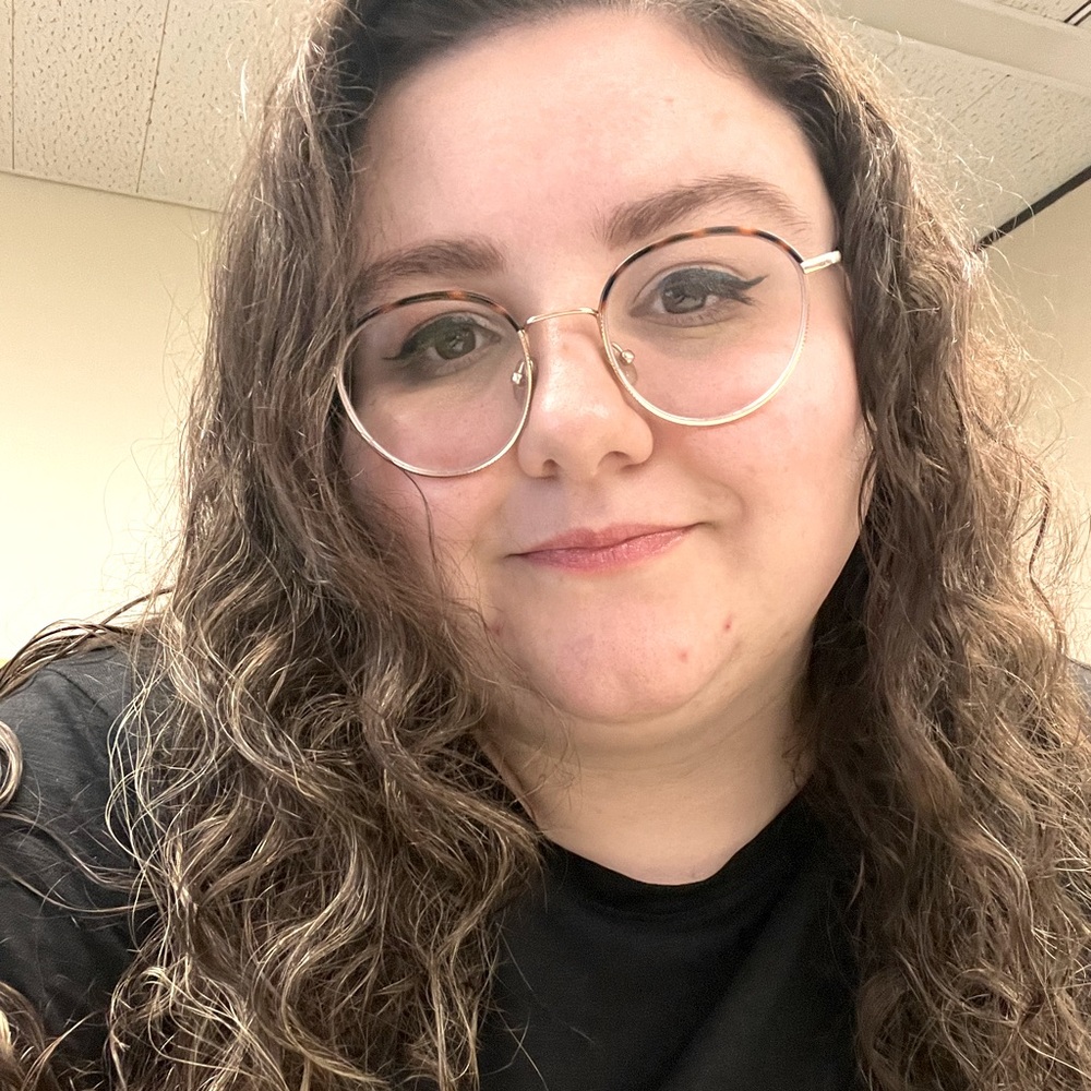Meet your Posher, Kayla